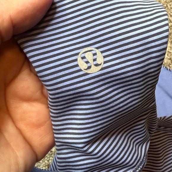 Lululemon Blue Stripe Top Speed Bra Size 12 - Picture 4 of 4